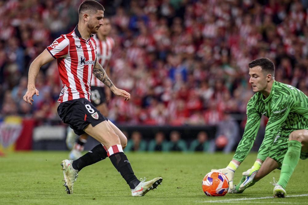 WNBA球星阿贾威尔逊称阿德巴约是生命伴侣，期待组建家庭